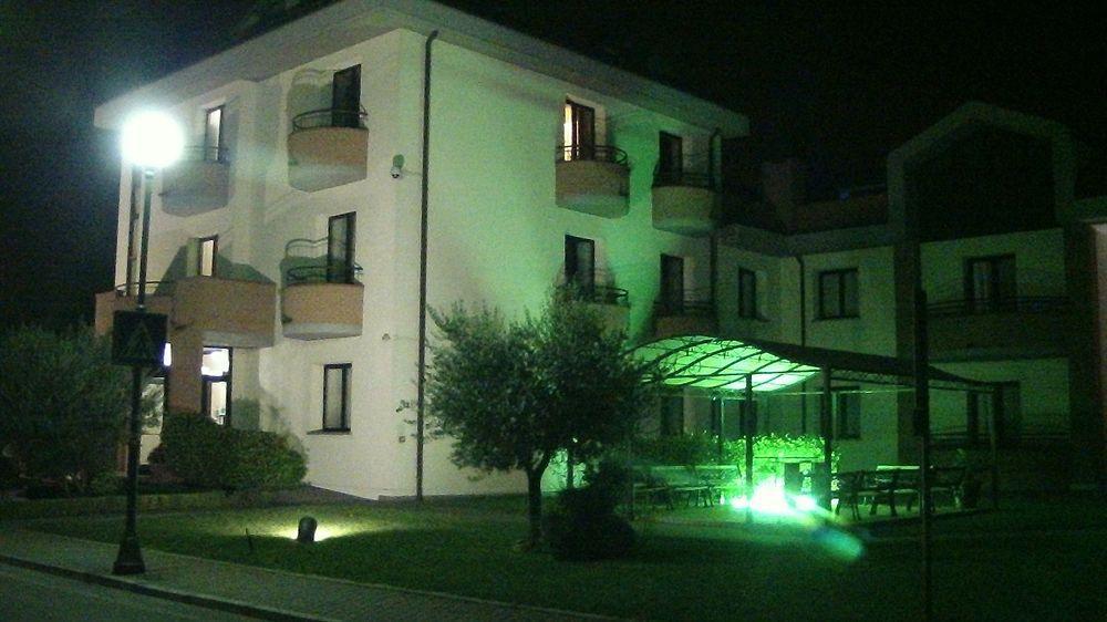 Hotel Da Vito Campagna Lupia Extérieur photo