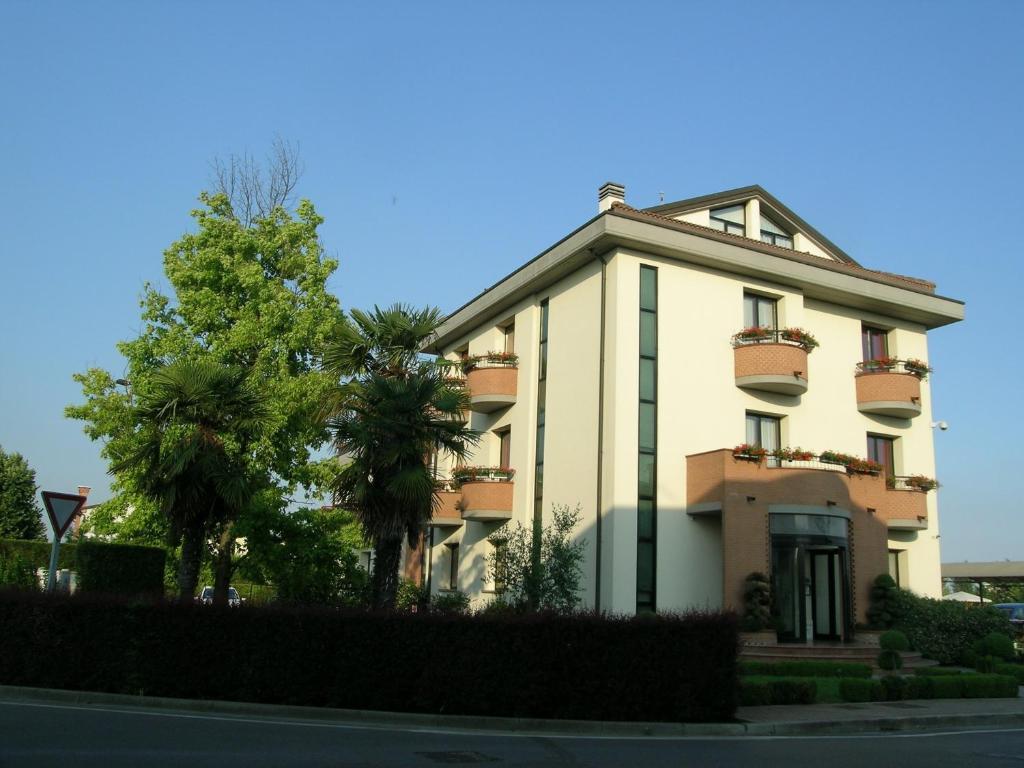 Hotel Da Vito Campagna Lupia Extérieur photo