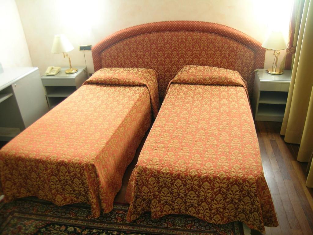 Hotel Da Vito Campagna Lupia Extérieur photo
