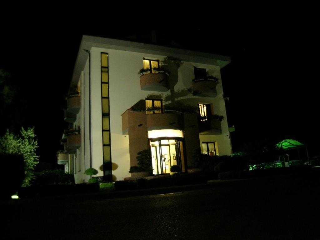 Hotel Da Vito Campagna Lupia Extérieur photo